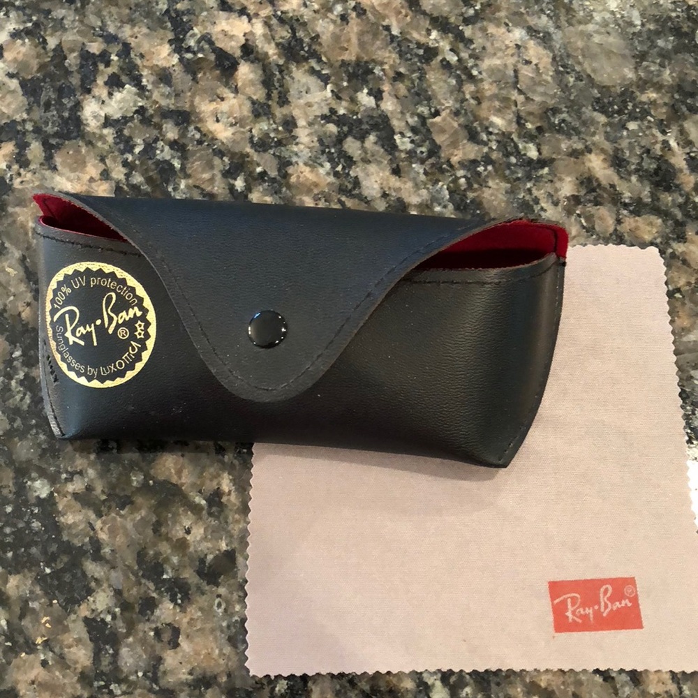 Ray Ban Sunglasses Case and Wipe